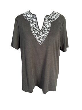 Cathy Daniels women's black and white short sleeve embroidered pullover top L
